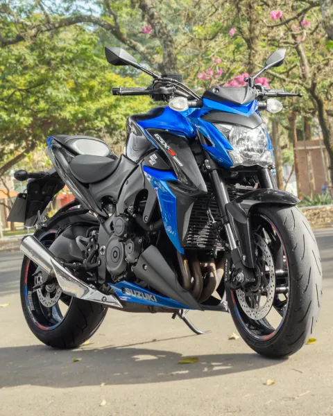 SUZUKI GSX-S 1000