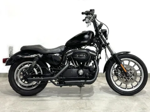 HARLEY-DAVIDSON XL 883 R