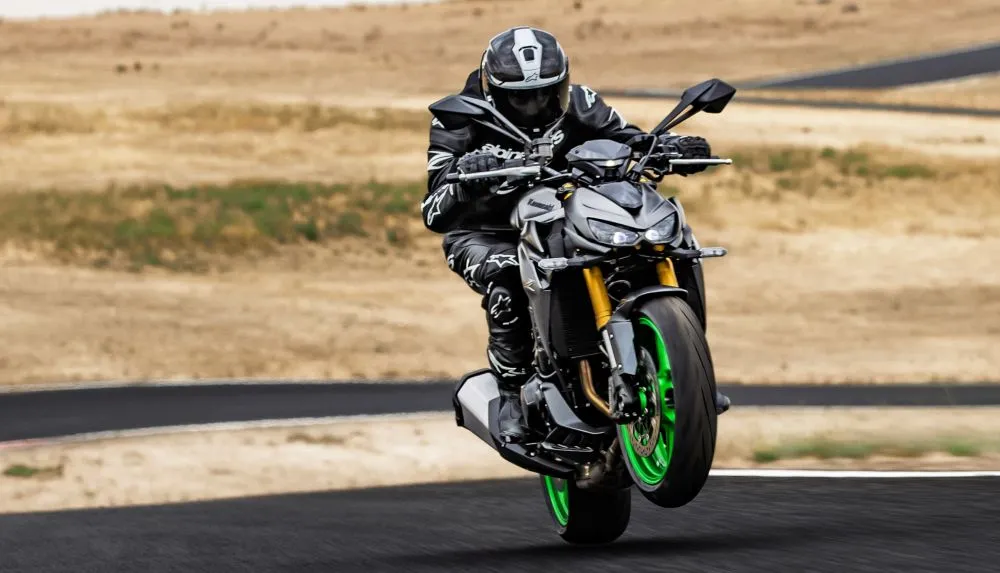 Nova Kawasaki Z1100 no Brasil