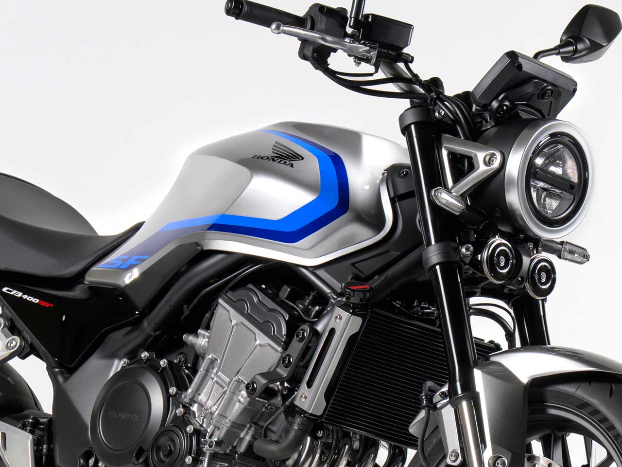 Nova Honda CB400 Super Four com E-Clutch é oficialmente lançada