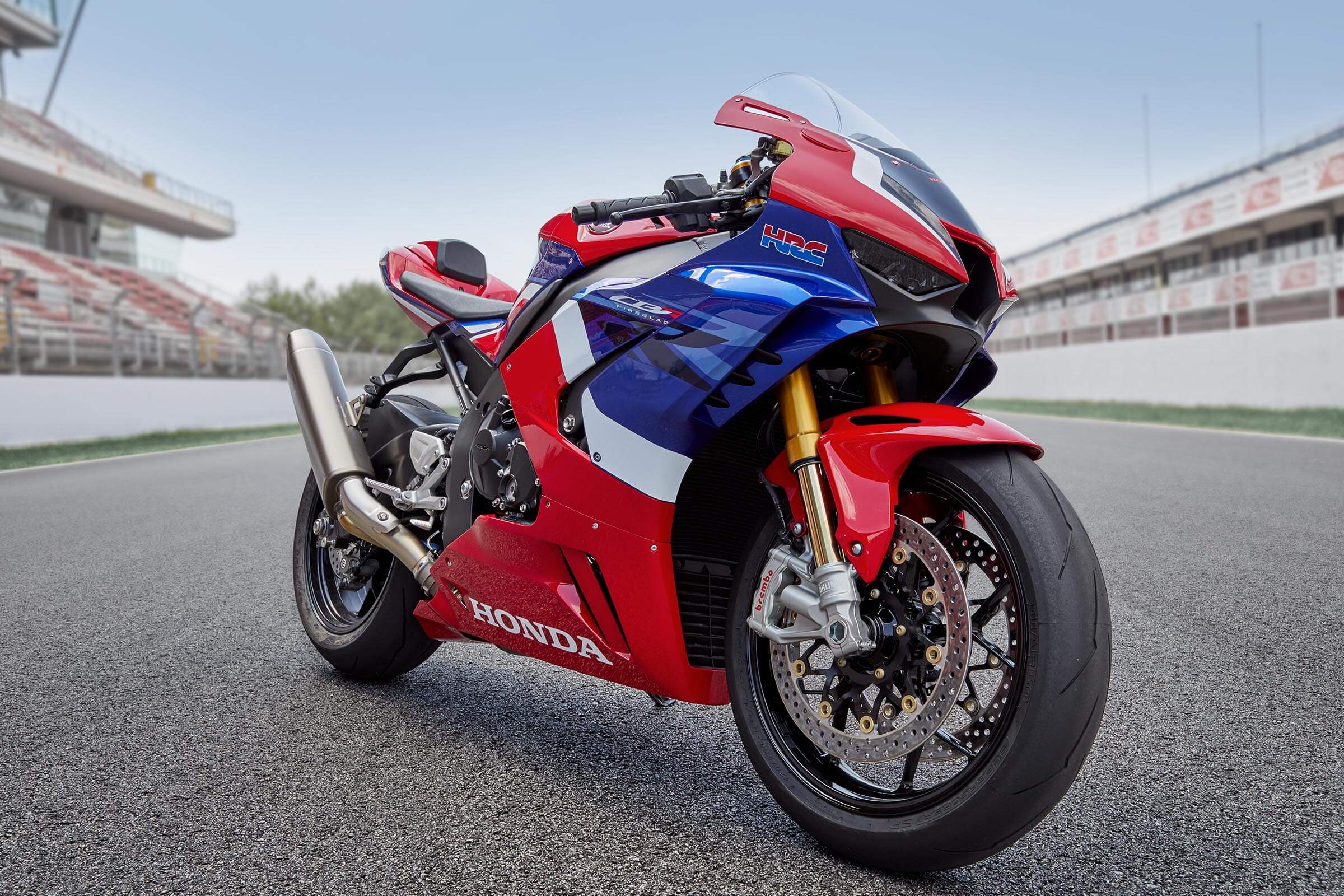 Honda CBR1000RR-R Fireblade SP 2026 chega ao Brasil com 215 cv